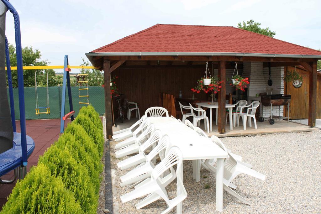 Privat Arcadia Podhájska Exterior foto